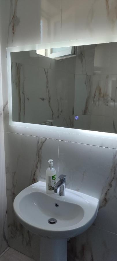 Golem Apartment المظهر الخارجي الصورة
