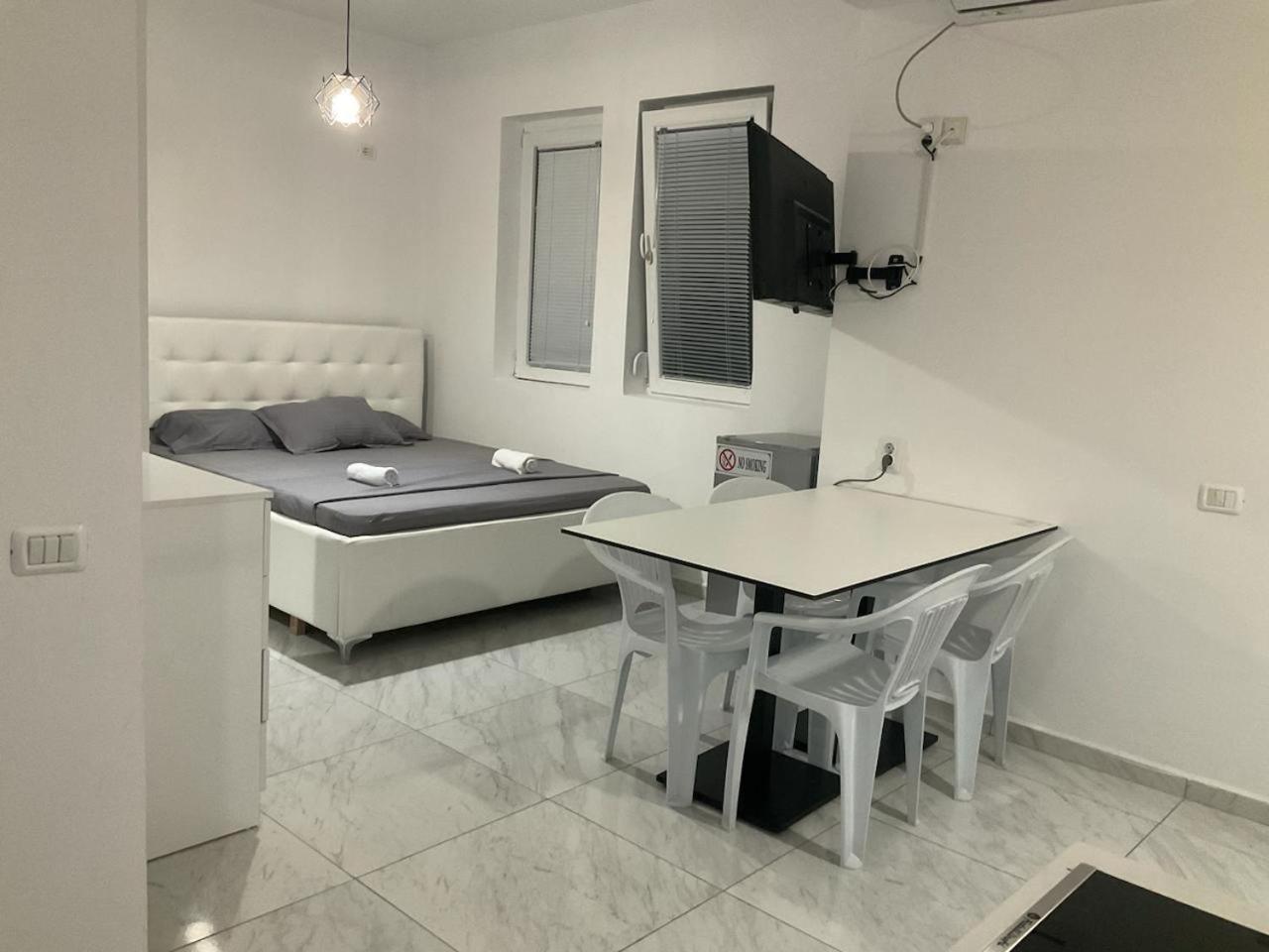 Golem Apartment المظهر الخارجي الصورة
