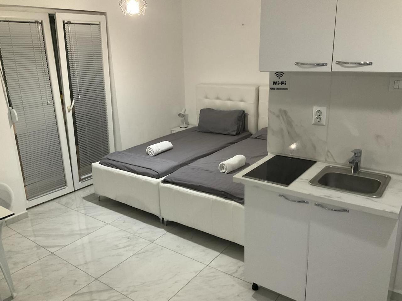 Golem Apartment المظهر الخارجي الصورة